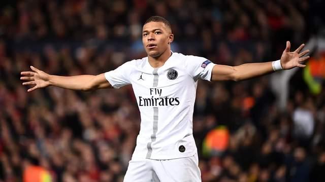 战海港两射一传，林加德加盟首尔65场比赛以来首次单场造3球（林加德对阵海港梅开二度并送助攻，加盟首尔后65战首度单场造三球）