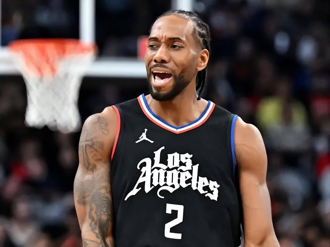 C罗在红海买下“私人堡垒”：仅能乘私人游艇或水上飞机抵达（C罗在红海购置“私人堡垒”，仅限私人游艇或水上飞机登陆）