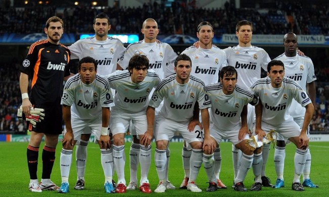 勇士最强五小阵容亮相，防守端堪称铜墙铁壁，科尔终于找到赢球钥匙（勇士祭出最强五小，防守固若金汤，科尔掌握赢球密码）