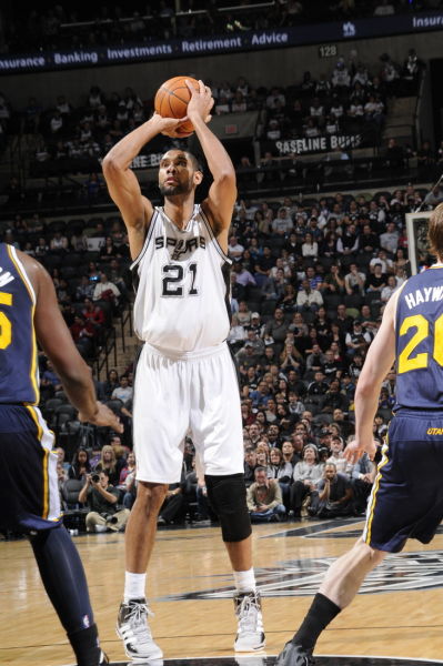 波多尔斯基：仍与阿森纳保持着深厚联系，有预感本赛季能夺冠（波多尔斯基：与阿森纳情谊不减，预感枪手本赛季将问鼎）