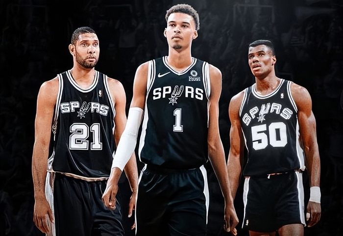 萨基：孔蒂和加斯佩里尼是意甲最好的教练，我非常欣赏他们（萨基：孔蒂和加斯佩里尼堪称意甲最佳主帅，我对二人非常欣赏）