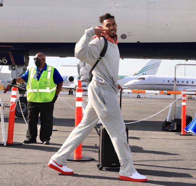 篮球勇士替补控卫连续三场得分上双（勇士替补控卫已连三场砍下两位数得分）