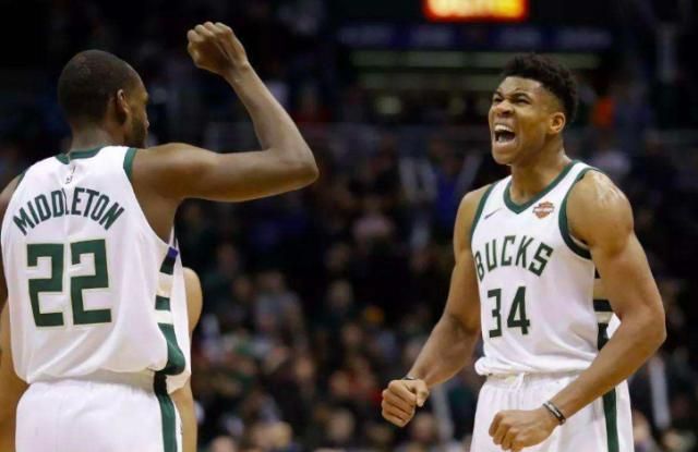 NBA球队战术解析：雄鹿防守策略调整,（NBA战术深析：雄鹿防守体系的调整与优化）