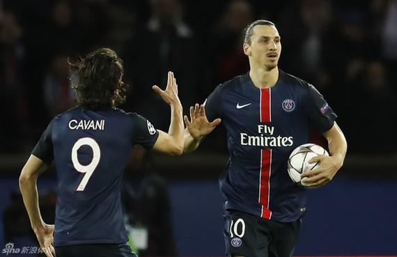 杨瀚森NBA生涯首次首发，被打到面部痛苦倒地，裁判未及时吹停比赛引争议（杨瀚森NBA生涯首次首发遭击中面部痛苦倒地，裁判未及时叫停引发争议）