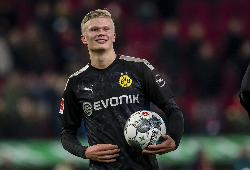 官方：中超入籍球员的薪酬限额可按照外援标准执行（官方明确：中超入籍球员薪酬限额可比照外援标准执行）