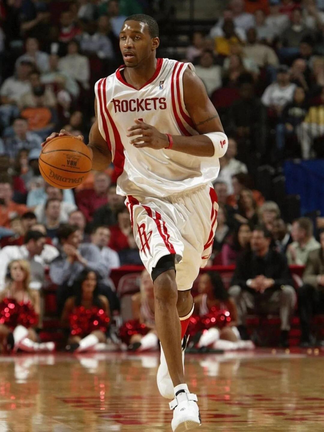 庆祝大儿子蒂亚戈13岁生日，梅西一家举办了巴萨主题生日派对（梅西一家为13岁蒂亚戈举行巴萨主题生日派对）