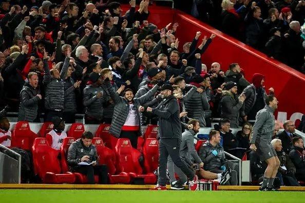 篮球湖人替补球员获得更多出场时间（湖人替补获更多上场机会）