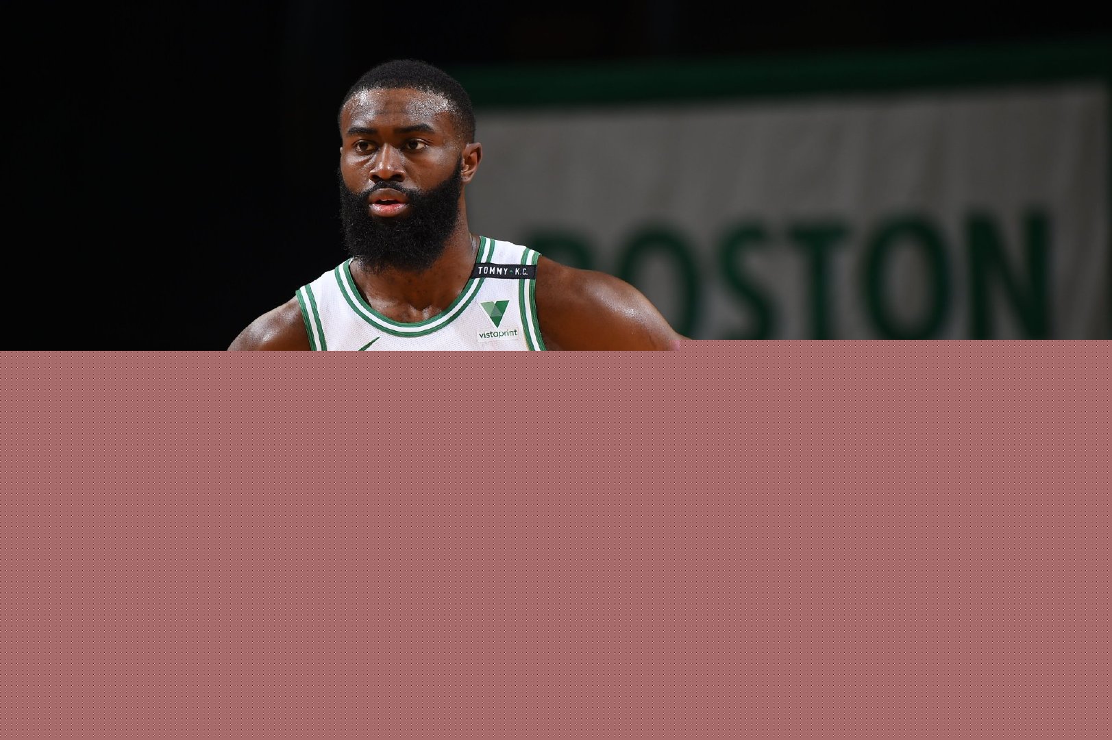 浓眉：小内姆哈德能做出正确的判断和决策 能满足你对控卫的期望（浓眉盛赞小内姆哈德：判断与决策到位，符合理想控卫标准）