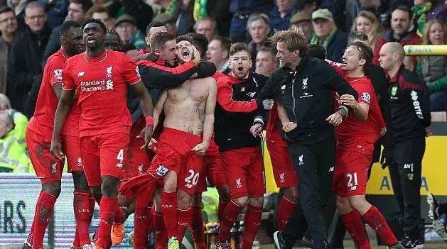 骑士队迎战黄蜂队，备战关键一役（骑士对阵黄蜂，备战关键之战）