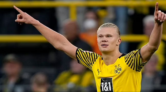 友谊赛半场：米德、斯坦韦均双响，中国女足0-5英格兰女足（热身赛半场：米德、斯坦韦各梅开二度 中国女足0比5落后英格兰女足）