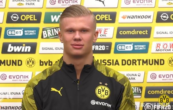 追梦是自己回更衣室而不是被送回的？科尔：没错 发生这事很不幸（科尔确认追梦自行返回更衣室：对此事表示遗憾）