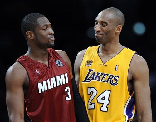 每体：预计拉菲尼亚周二就能随全队合练；霍安下场有可能首发（每体：拉菲尼亚有望周二随队合练，霍安下轮或首发）