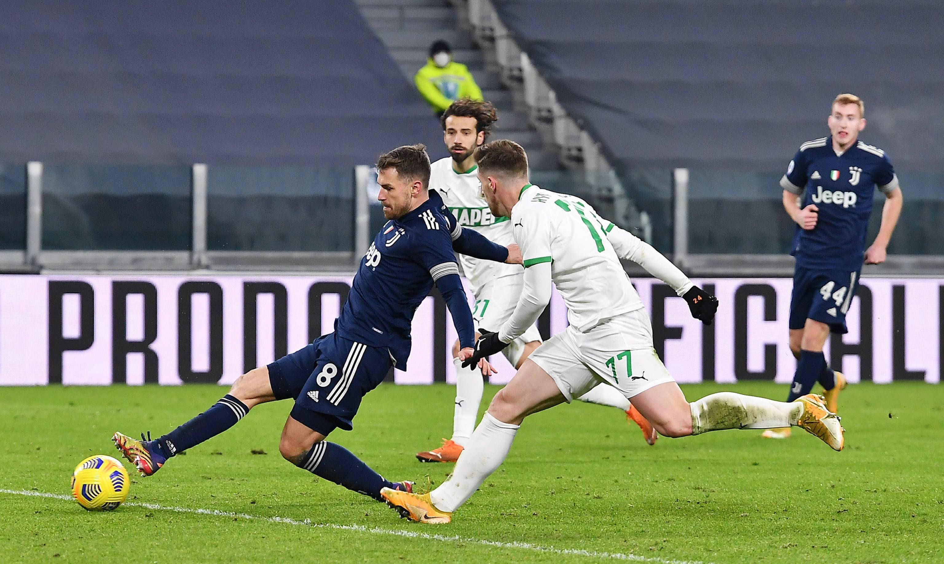 切特与文班激战，帕金斯直言不讳点评（切特文班巅峰对决，帕金斯犀利点评）