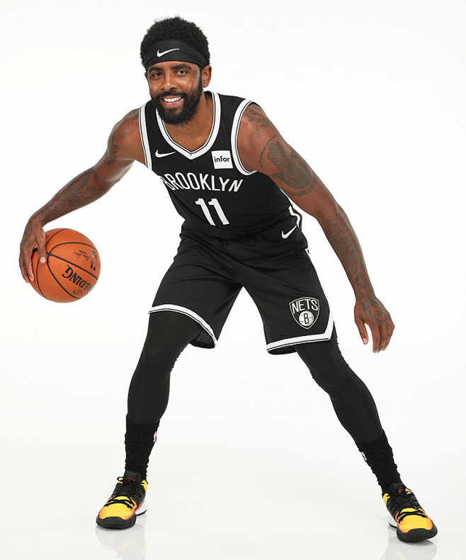 留住中场核心！曝利物浦接近与赫拉芬贝赫续下长约（利物浦接近与赫拉芬贝赫续签长约，中场引擎留队在望）