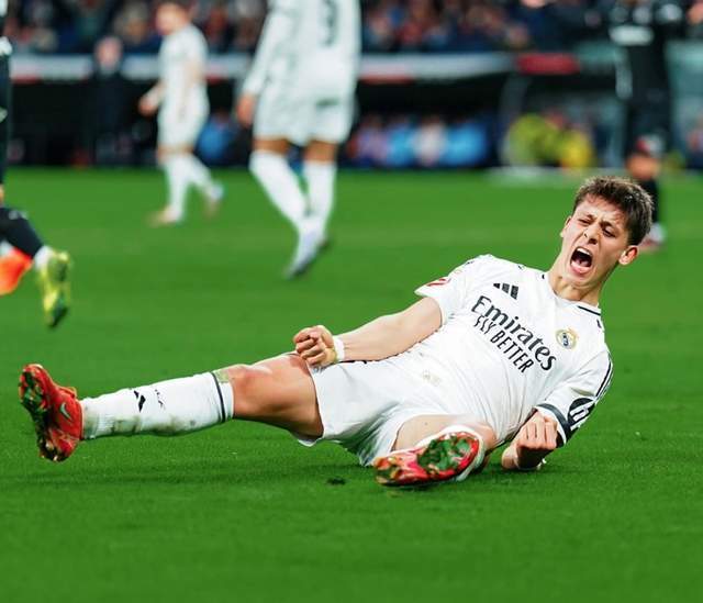 马卡：距离世界杯仅剩半年时间，J罗面临无俱乐部困境（马卡：世界杯倒计时半年，J罗仍未找到新东家）