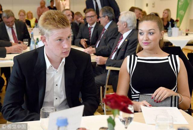 小蜘蛛进球为何有效？IFAB规则：疑似手球的巴埃纳并非进球者（IFAB规则解读：巴埃纳疑似手球不影响小蜘蛛进球有效性）